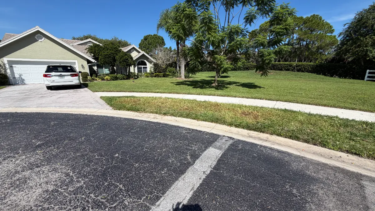 Debris Haul Away project in Port St. Lucie
